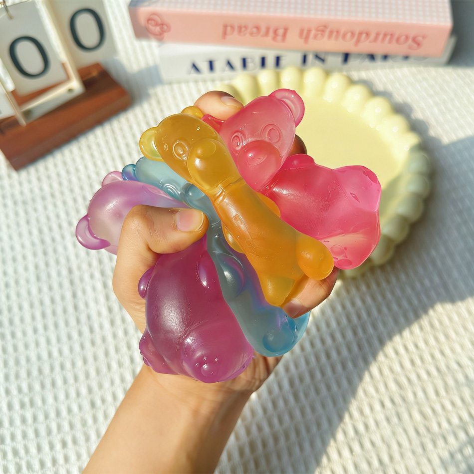 Schylling Needoh Nice Cube Sen - Fire Starter Cube のレビューと価格