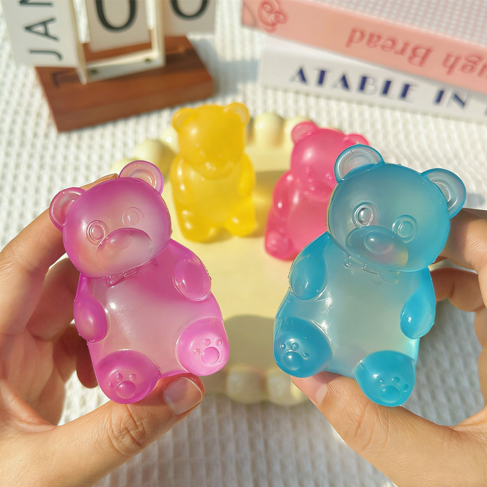 Schylling Needoh Nice Cube Sen - Fire Starter Cube のレビューと価格